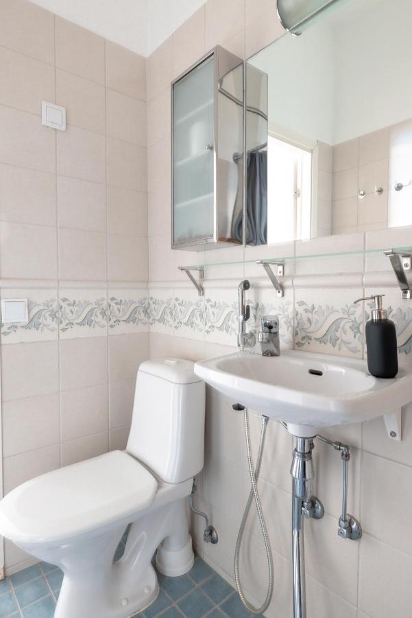 Poista 2Ndhomes Cozy And Compact 1Br Apartment In Kamppi Helsinki Ngoại thất bức ảnh